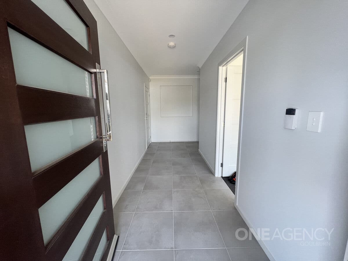 21 McGrath Place, Goulburn, Goulburn - Thumbnail 3