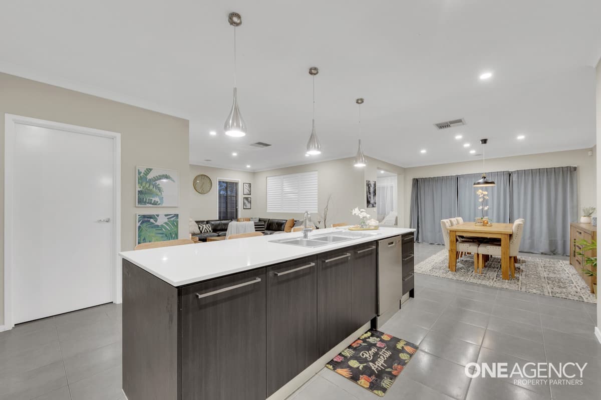 34 Niland Crescent, Point Cook, Point Cook - Thumbnail 7