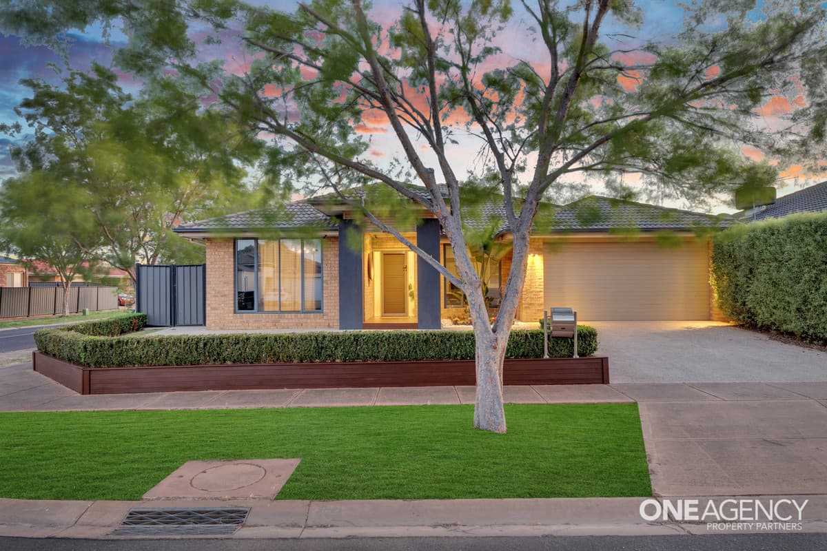 34 Niland Crescent, Point Cook, Point Cook - Image 1