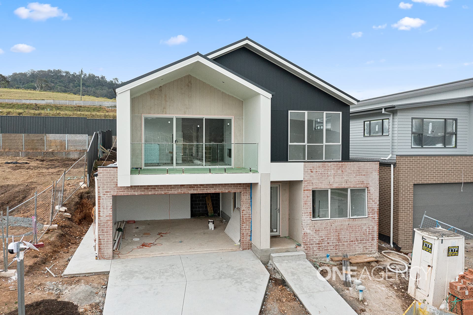 46 Bristlebird Drive, Calderwood, Calderwood - Image 1