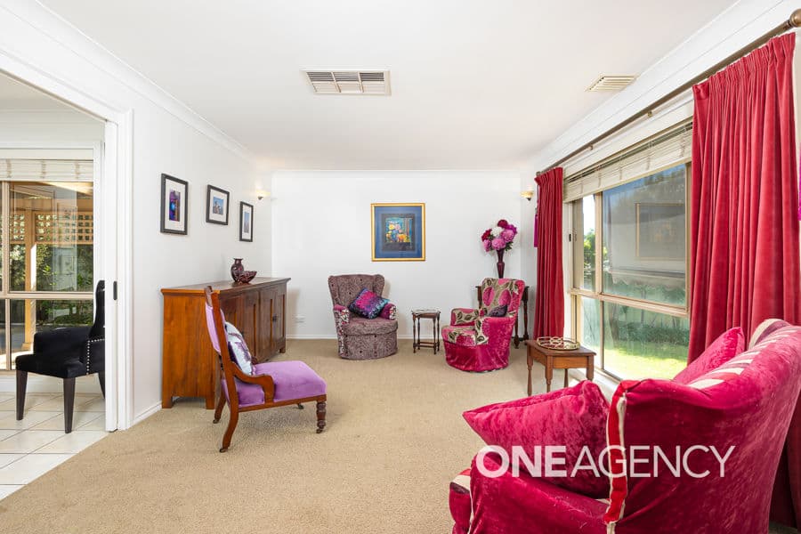 16 ROBERTS Way, Kooringal, Kooringal - Thumbnail 2