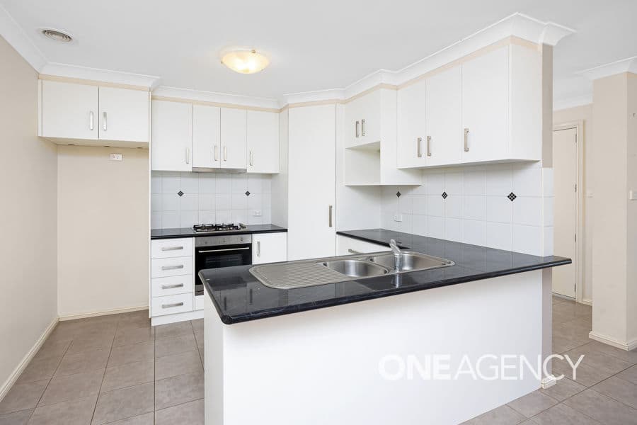 60 YARRAWAH Crescent, Bourkelands, Bourkelands - Thumbnail 3