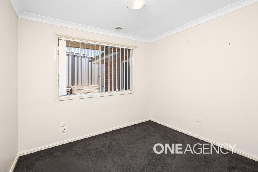 60 YARRAWAH Crescent, Bourkelands, Bourkelands - Thumbnail 7