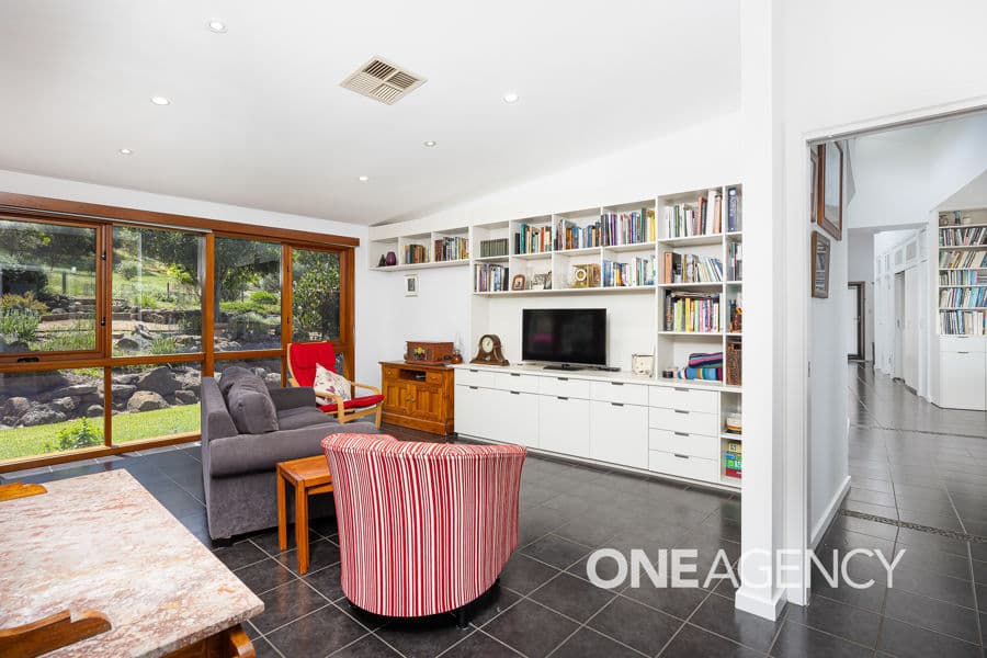 215 BRUCEDALE Drive, Brucedale, Brucedale - Thumbnail 6
