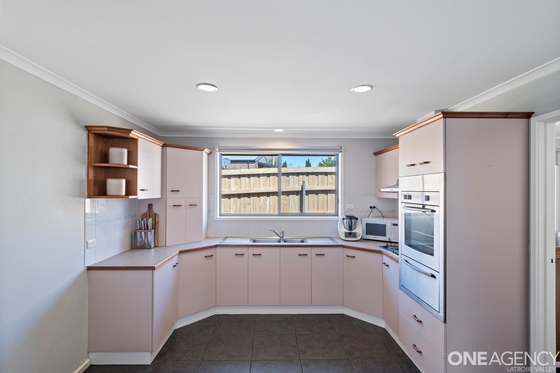 58 Hazelwood Road, Traralgon, Traralgon - Thumbnail 3