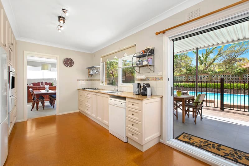 4 Dublin Avenue, Killarney Heights, Killarney Heights - Thumbnail 5