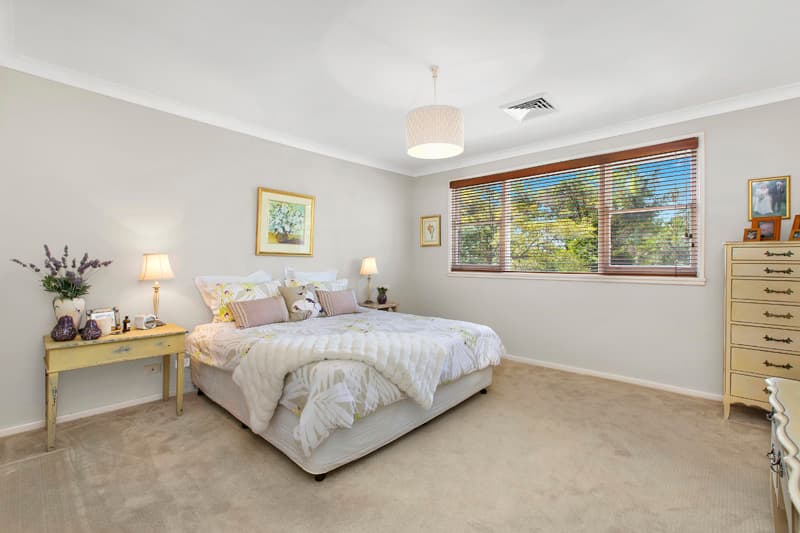 4 Dublin Avenue, Killarney Heights, Killarney Heights - Thumbnail 3