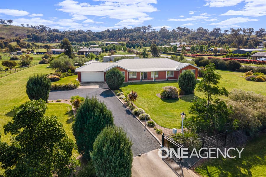 29 INDIGO Drive, Springvale, Springvale - Image 1