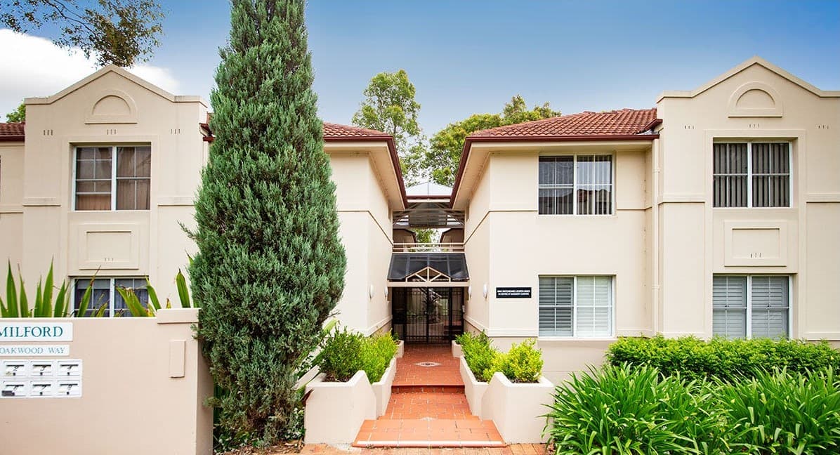 2/1 Oakwood Way, Menai, Menai - Image 1