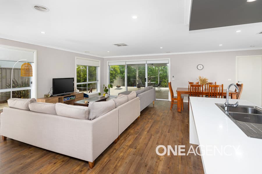 11 CHANG Avenue, Lloyd, Lloyd - Thumbnail 3