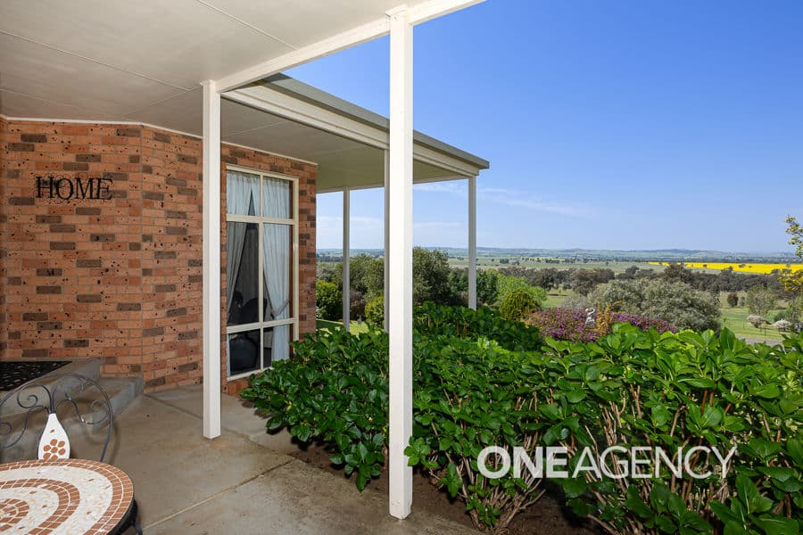 89 BRUCEDALE Drive, Brucedale, Brucedale - Thumbnail 4