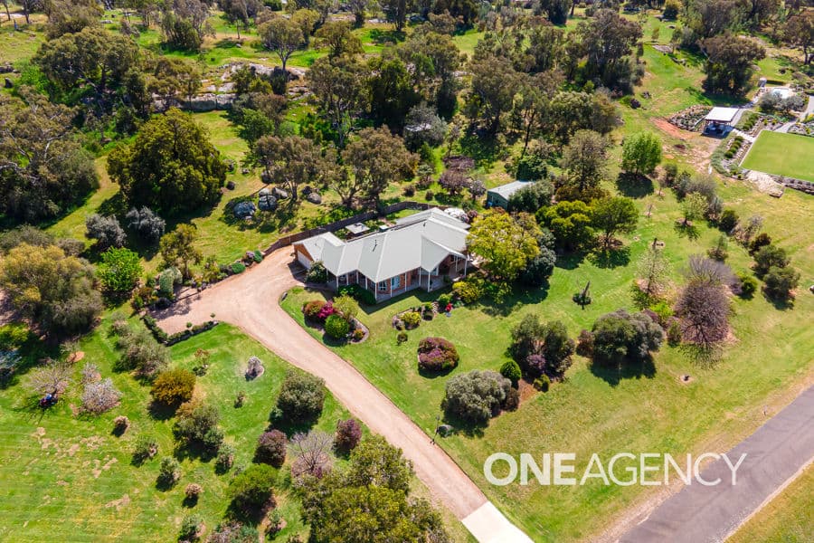 89 BRUCEDALE Drive, Brucedale, Brucedale - Image 1
