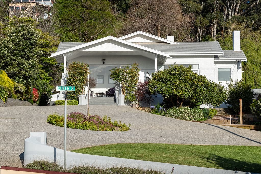 32 Queen Street, Burnie, Burnie - Thumbnail 2