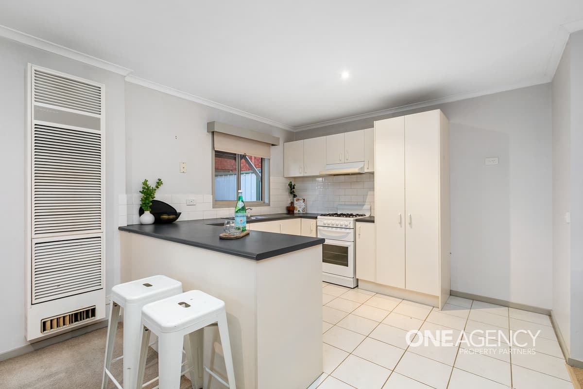 1 Kim Court, Seabrook, Seabrook - Thumbnail 4