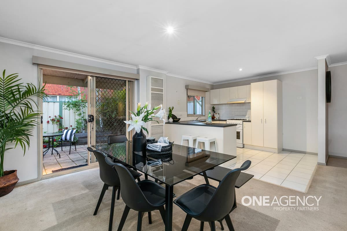 1 Kim Court, Seabrook, Seabrook - Thumbnail 6