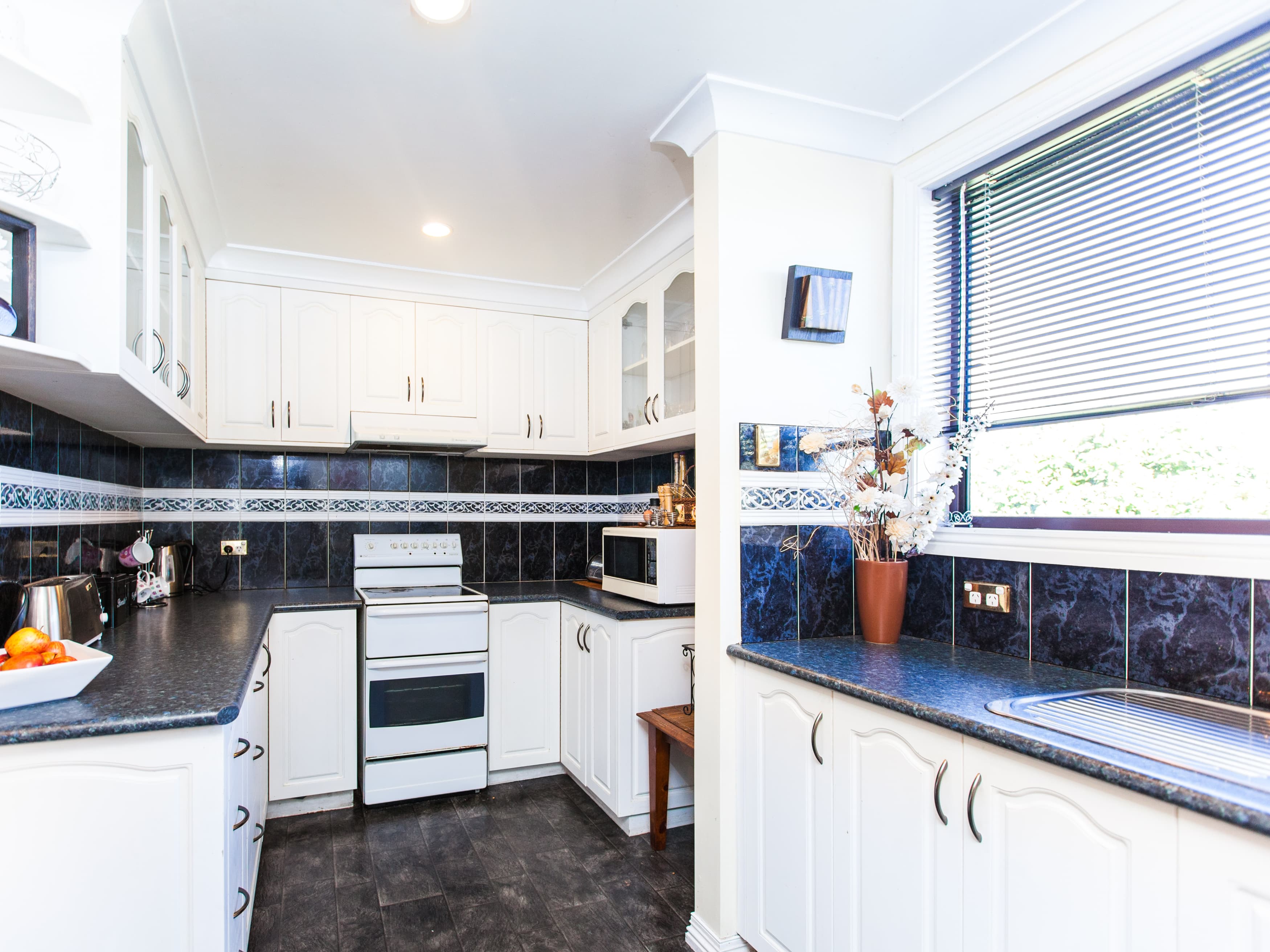 23 Adams Street, George Town, George Town - Thumbnail 2