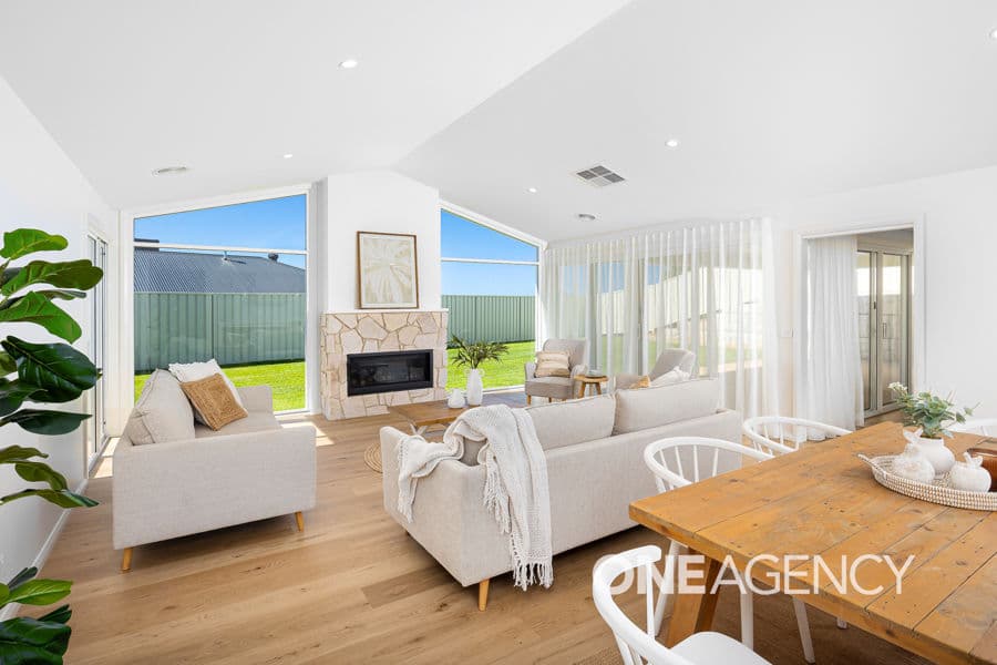 21 BENNELONG Crescent, Lloyd, Lloyd - Thumbnail 3
