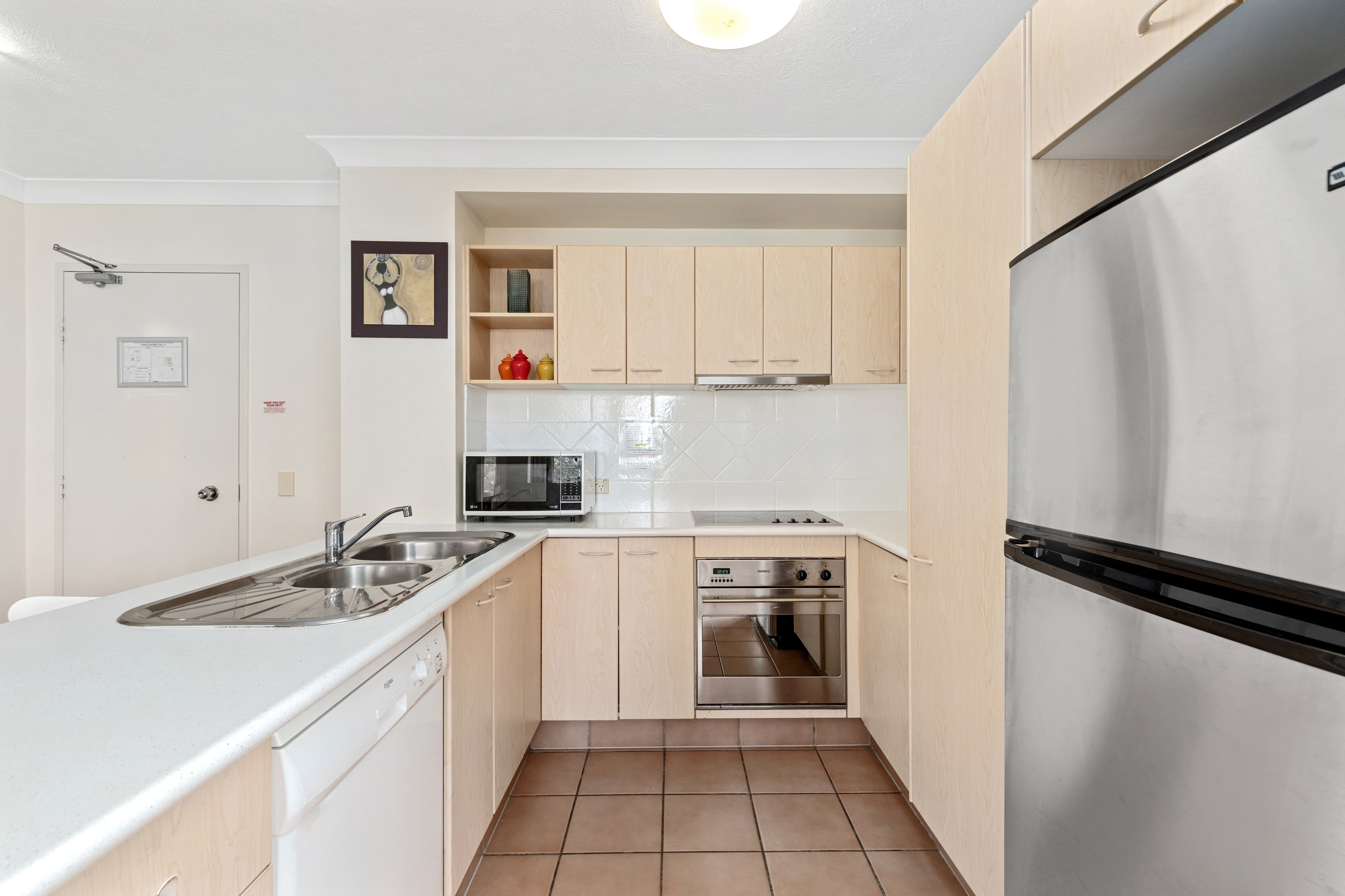 22/93 Old Burleigh Road, Broadbeach, Broadbeach - Thumbnail 4