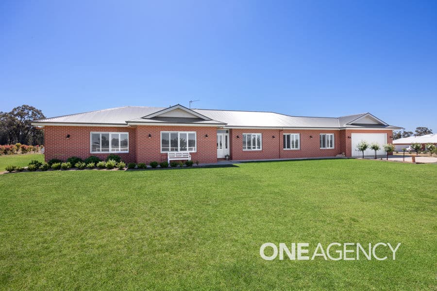 67 DAVIES Drive, Coolamon, Coolamon - Thumbnail 3
