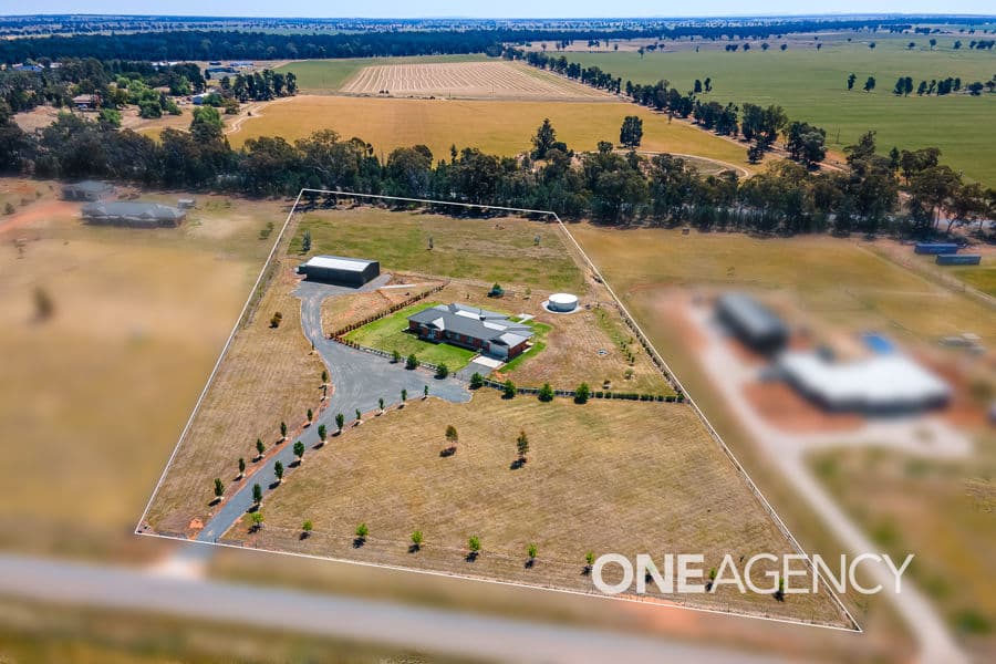 67 DAVIES Drive, Coolamon, Coolamon - Image 1