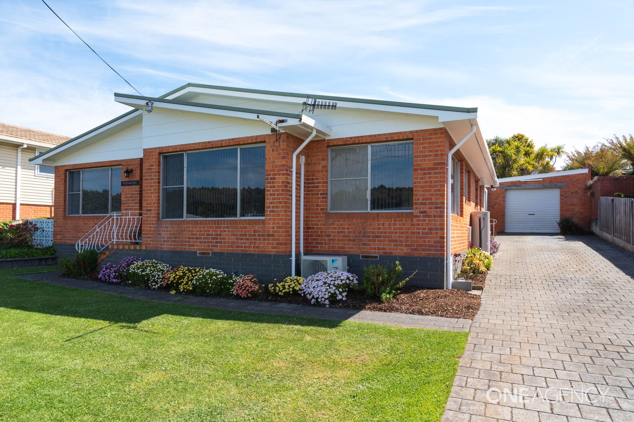 41 Roslyn Avenue, Romaine, Romaine - Thumbnail 2