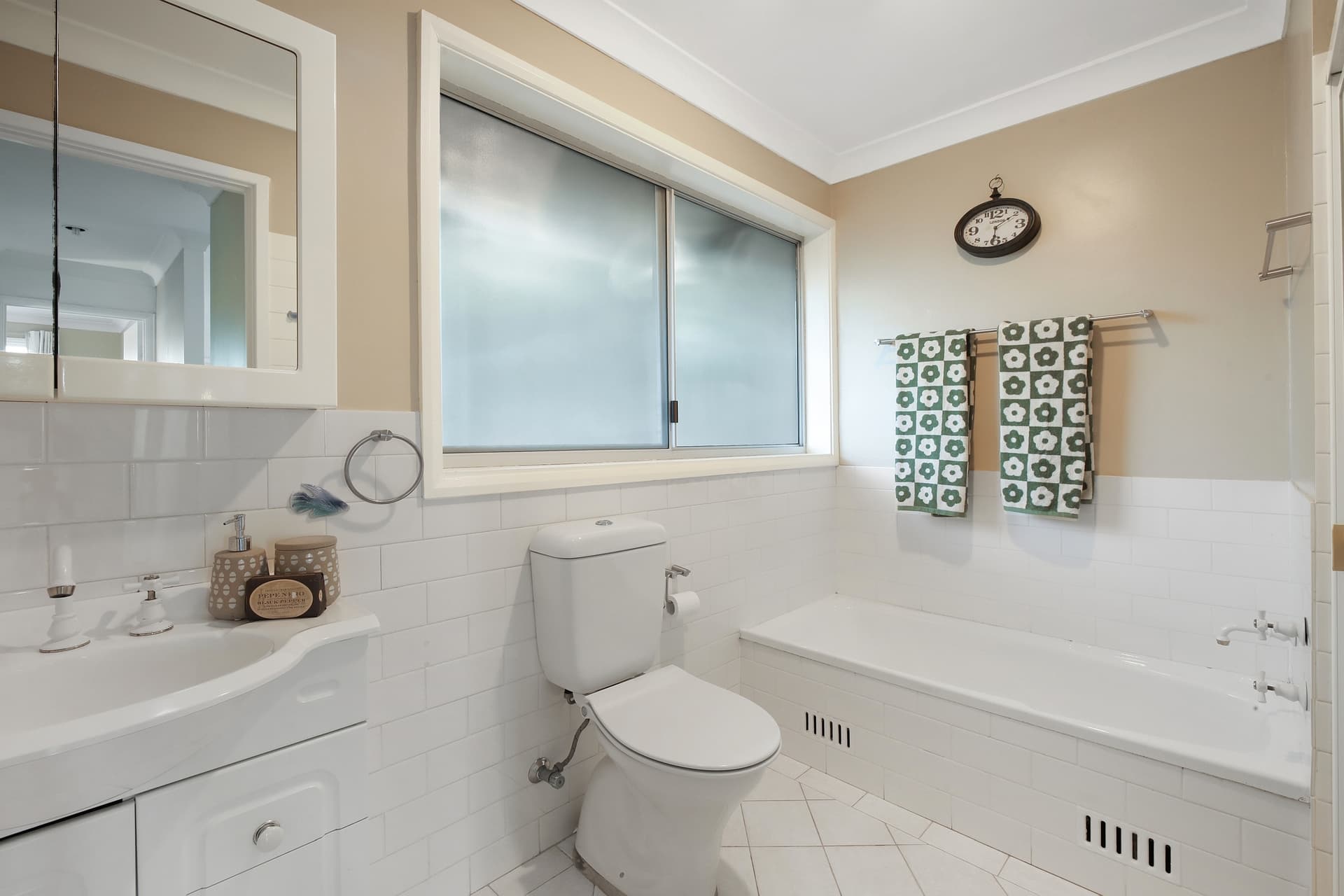 4 Kawana Avenue, Niagara Park, Niagara Park - Thumbnail 8