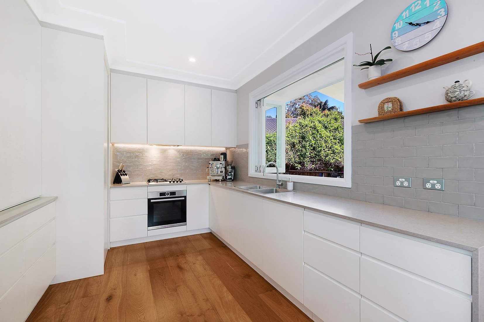 14 Valley Road, Forestville, Forestville - Thumbnail 2