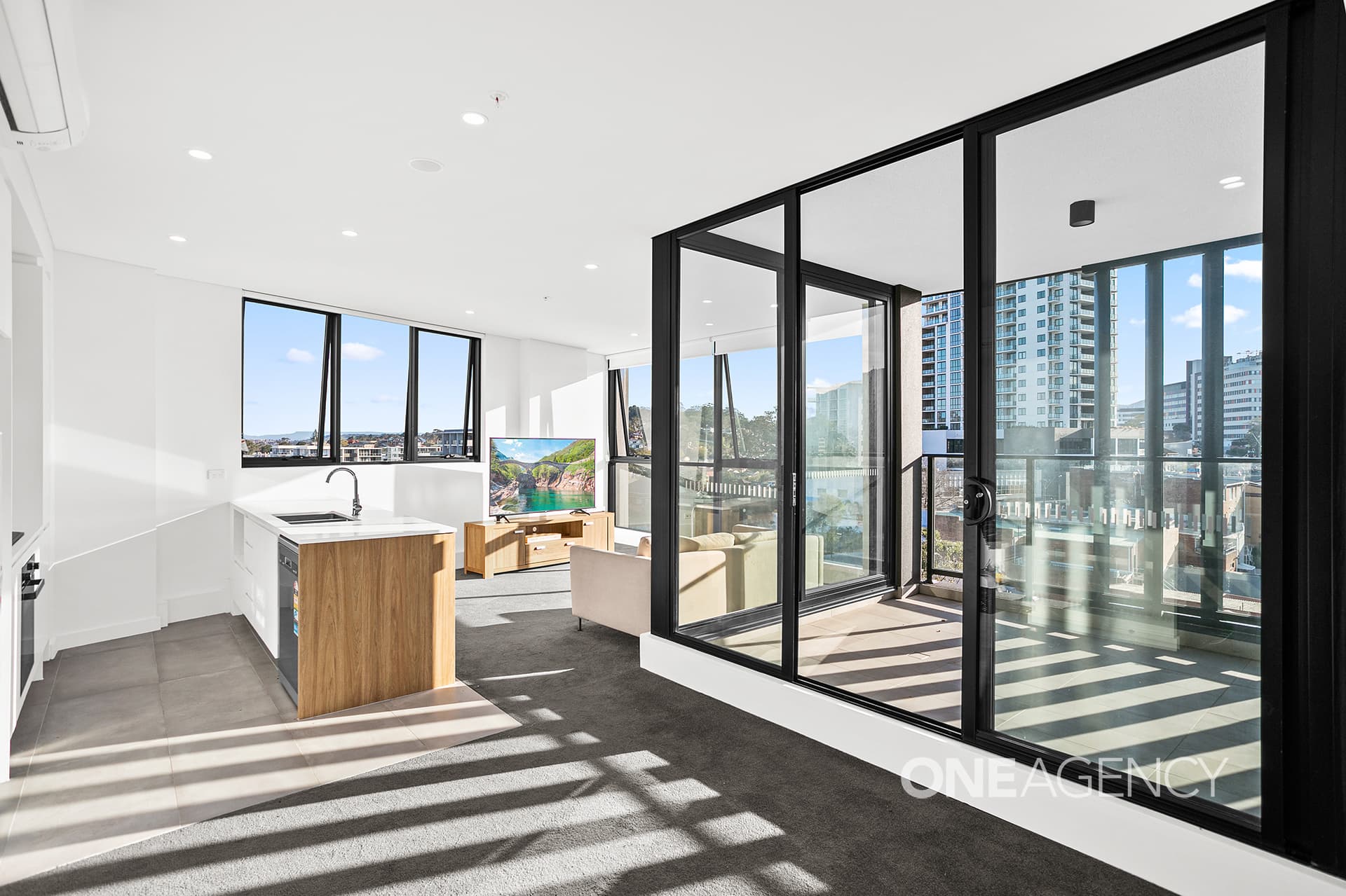 701/49 - 51 Denison Street, Wollongong, Wollongong - Thumbnail 2