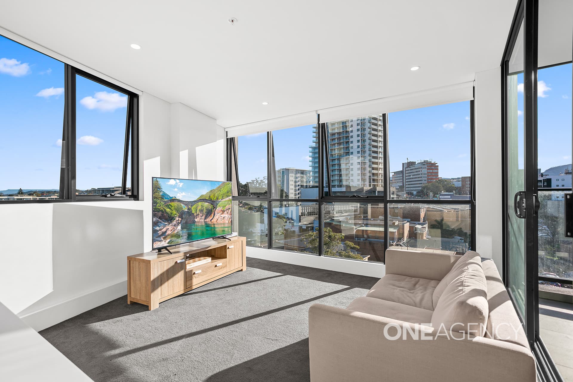 701/49 - 51 Denison Street, Wollongong, Wollongong - Thumbnail 4
