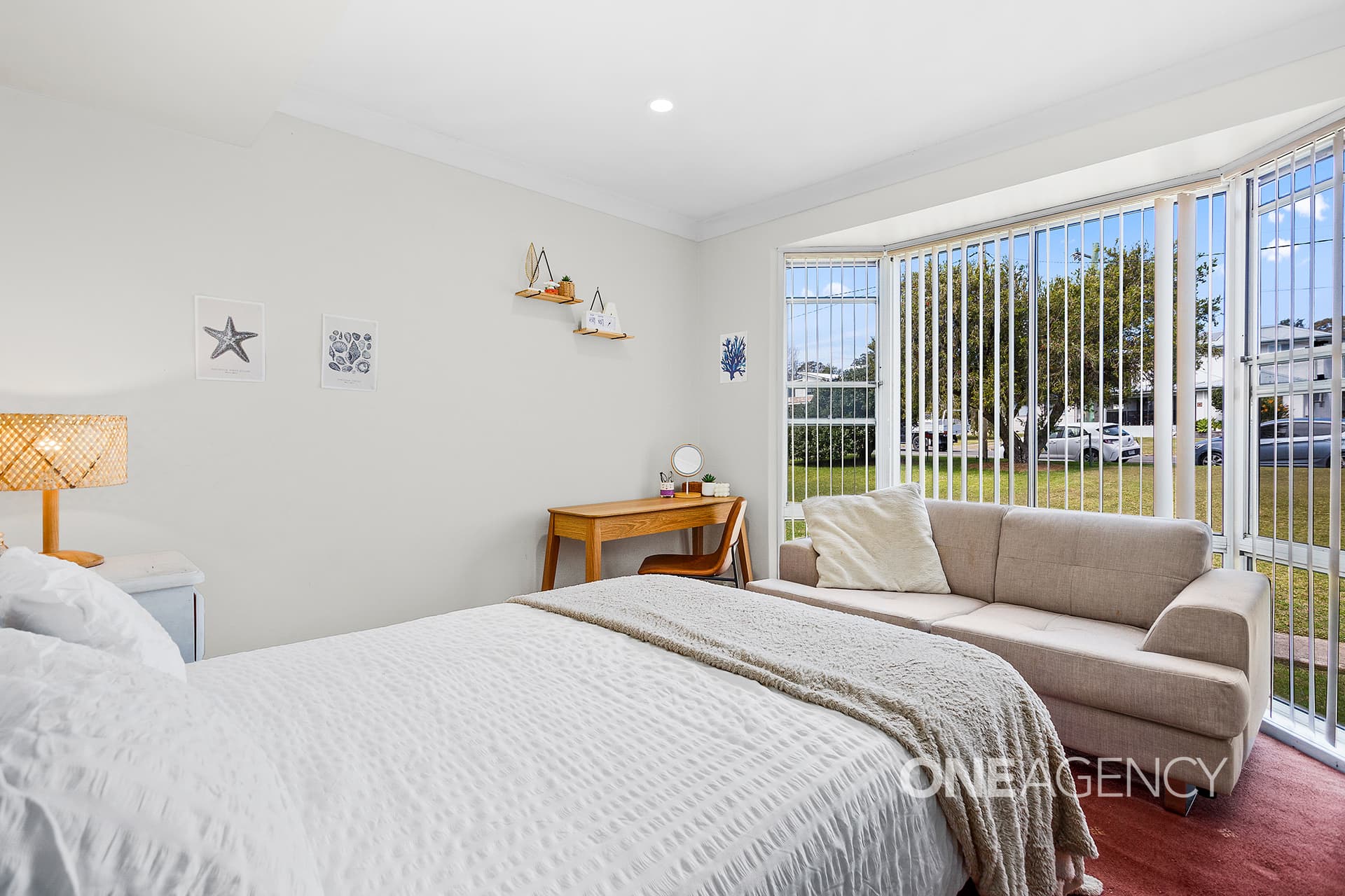 19 Malin Road, Oak Flats, Oak Flats - Thumbnail 3