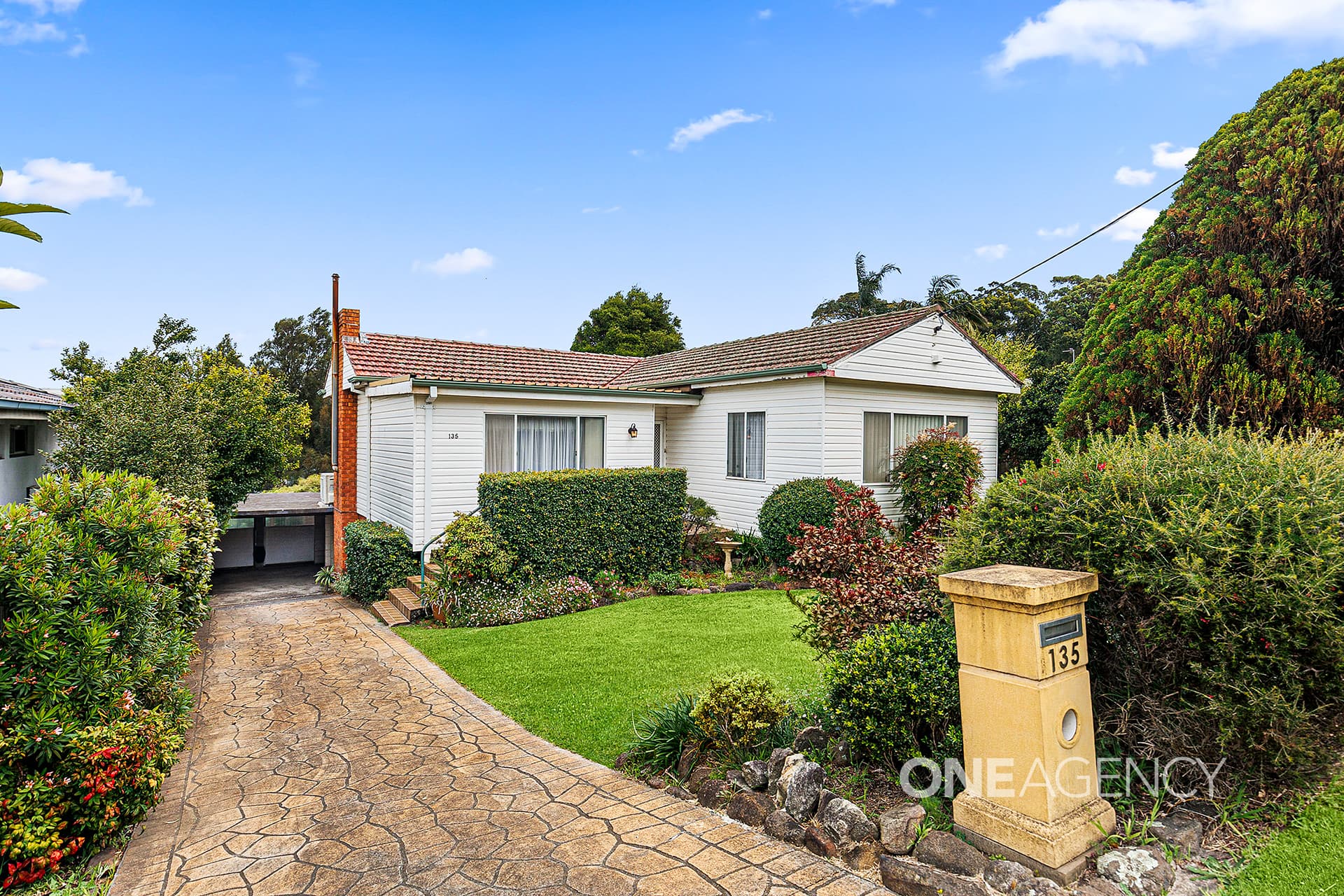 135 Northcliffe Drive, Lake Heights, Lake Heights - Thumbnail 2