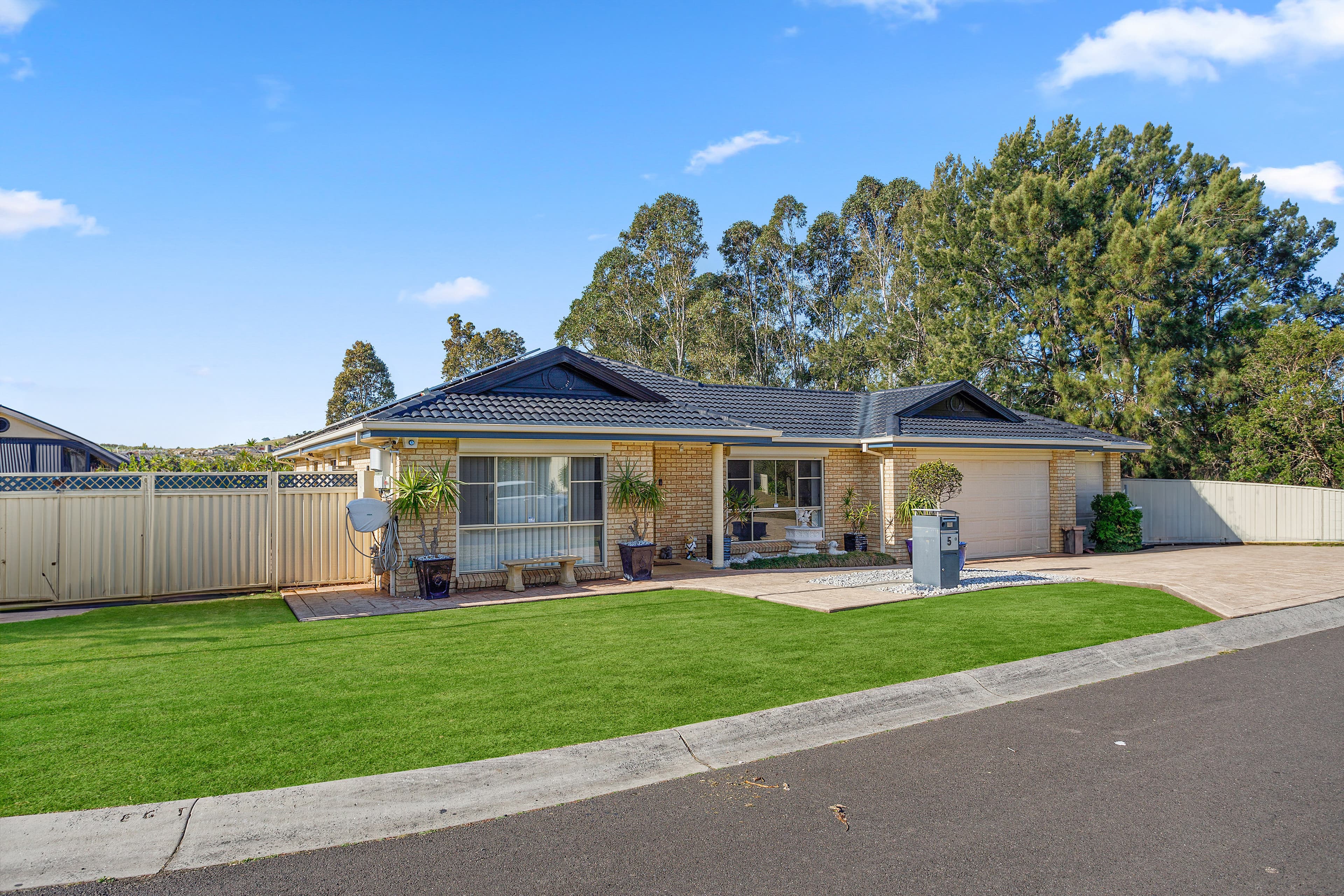 5 Farmer Place, Albion Park, Albion Park - Image 1