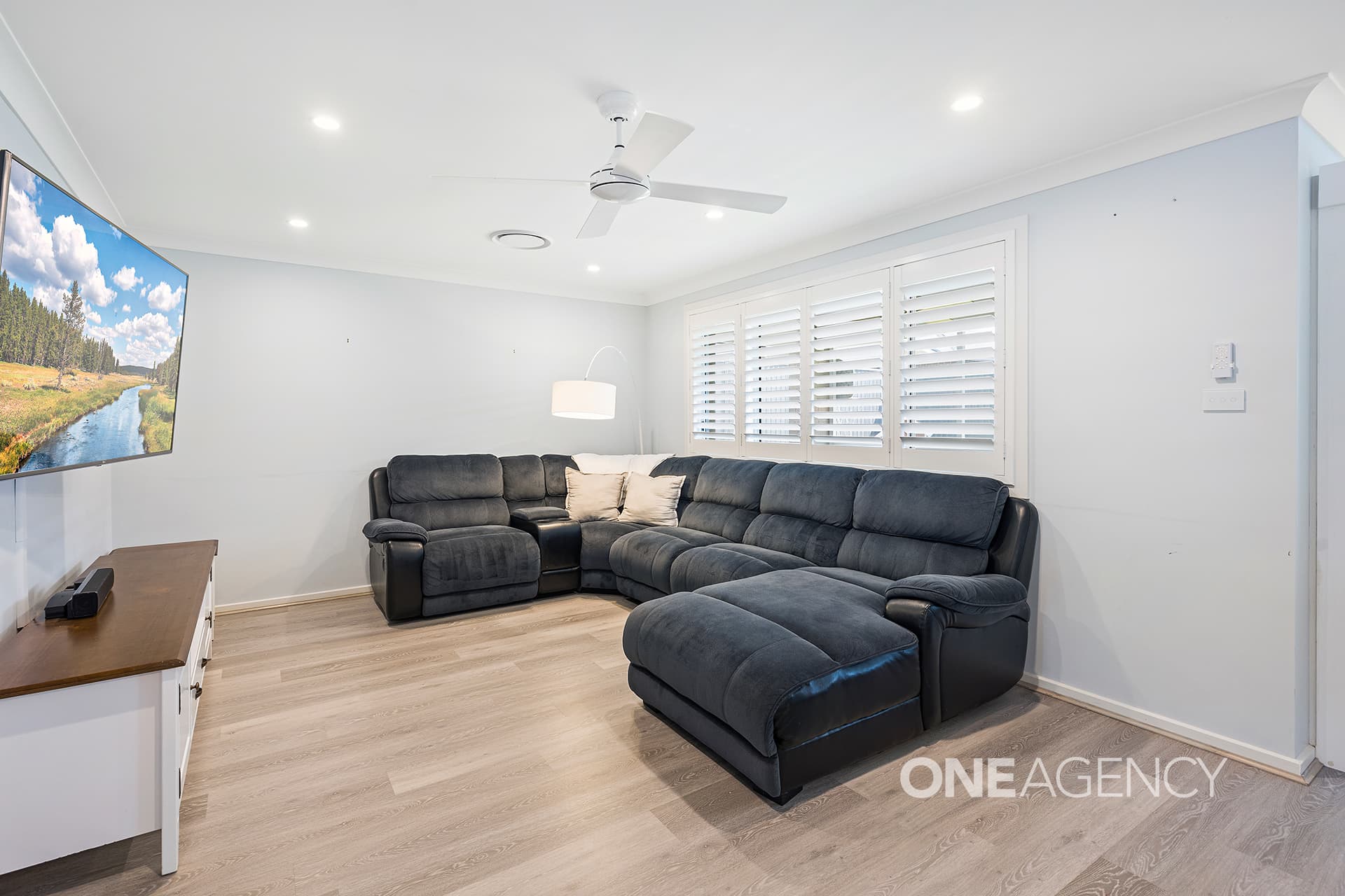 24 Honeybee Crescent, Calderwood, Calderwood - Thumbnail 4