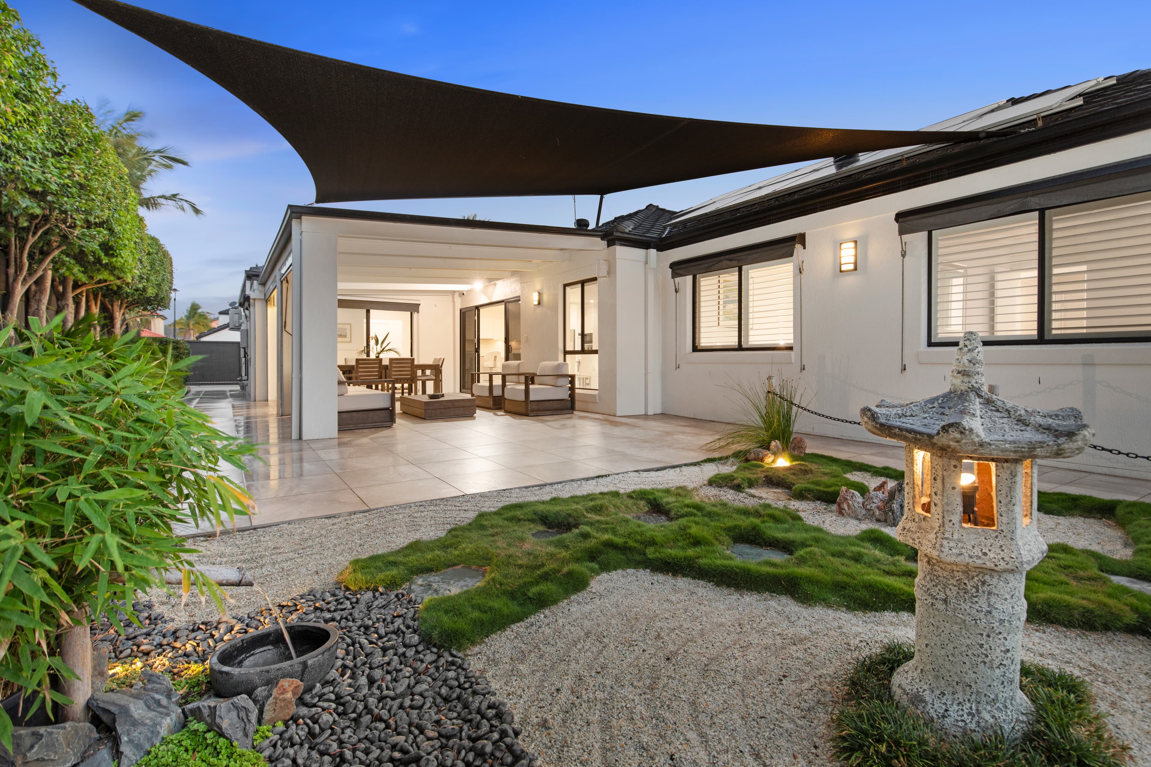 154 Dunlin Drive, Burleigh Waters, Burleigh Waters - Thumbnail 3