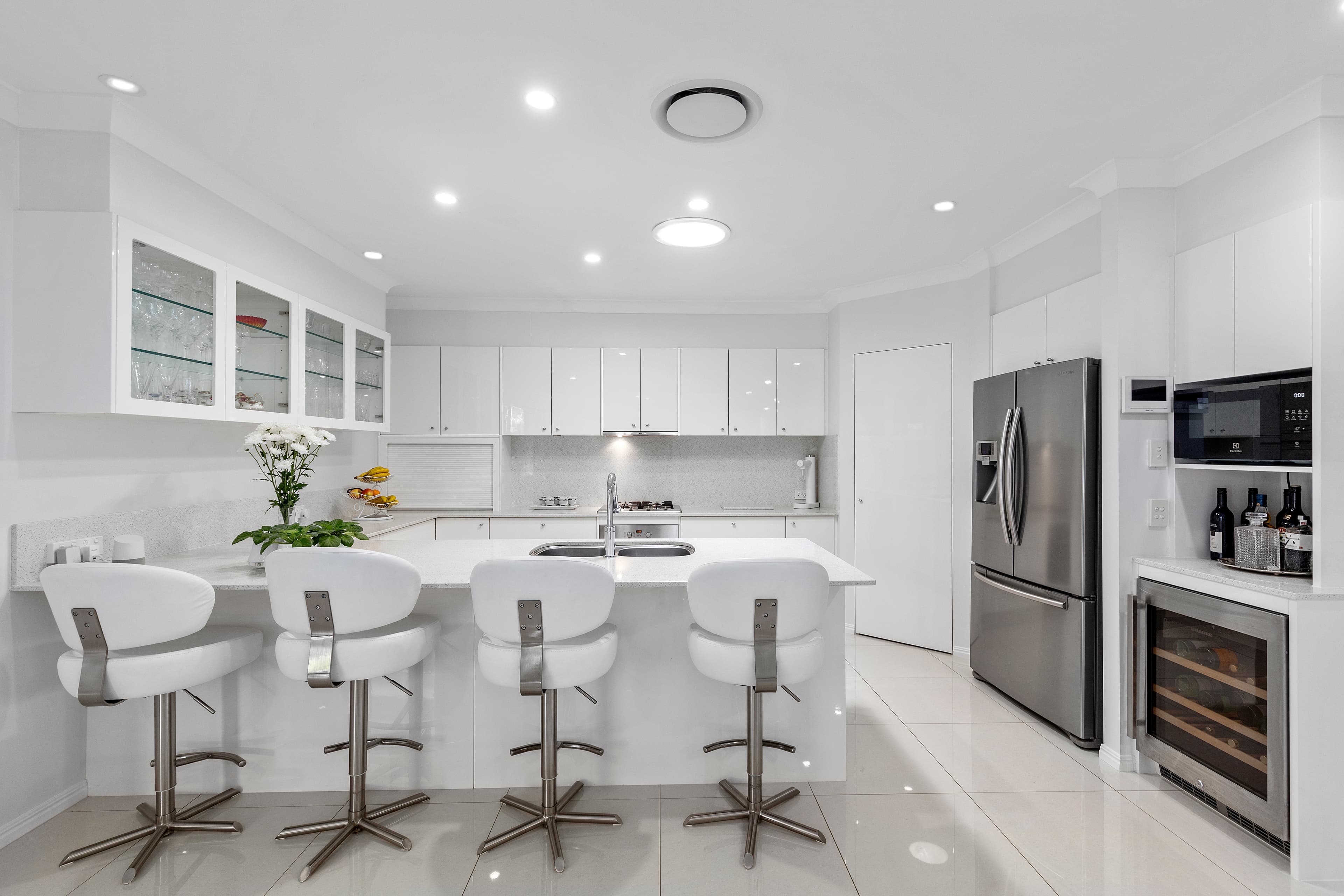 154 Dunlin Drive, Burleigh Waters, Burleigh Waters - Thumbnail 5