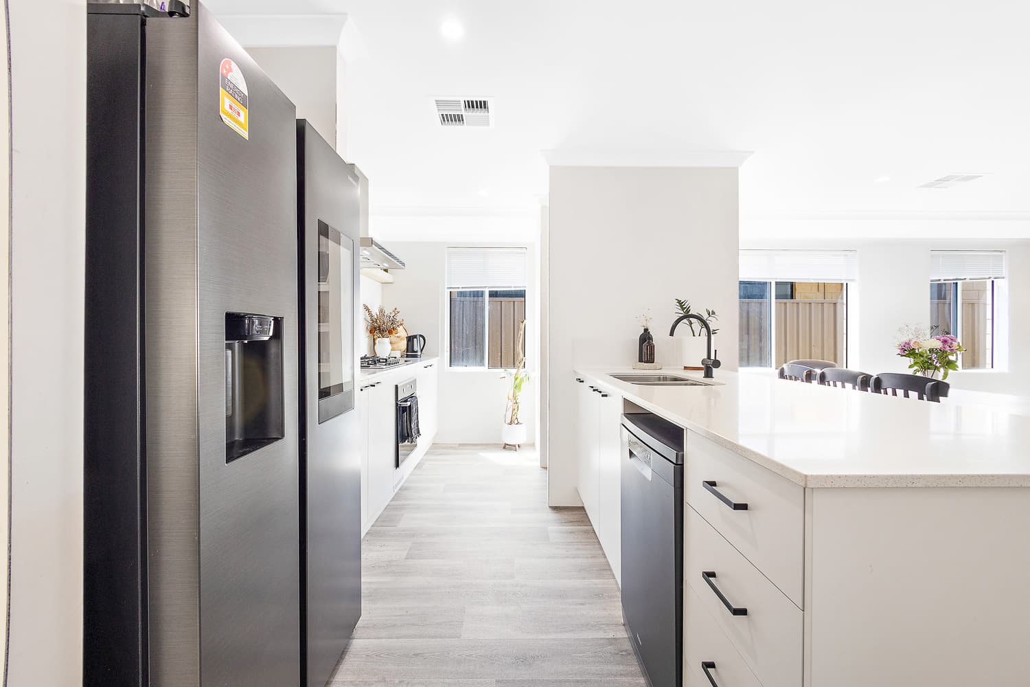 25 Broadgate Boulevard, Yanchep, Yanchep - Thumbnail 3