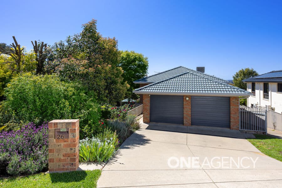 26 STELLWAY Close, Kooringal, Kooringal - Thumbnail 2