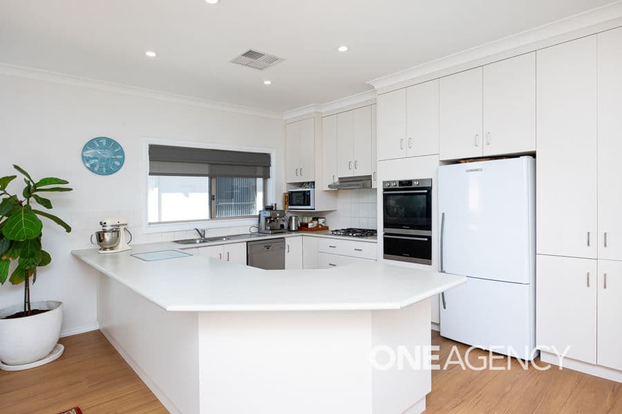 26 STELLWAY Close, Kooringal, Kooringal - Thumbnail 6