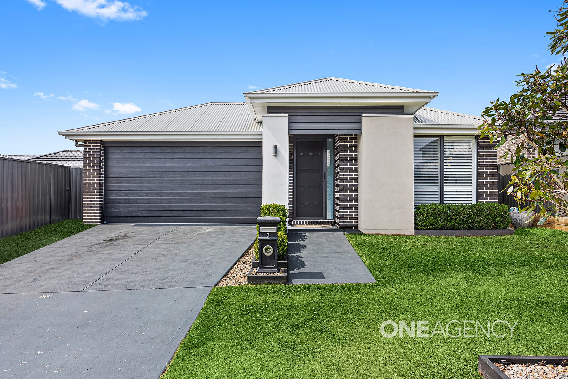 3 Dymock Drive, Calderwood, Calderwood - Image 1