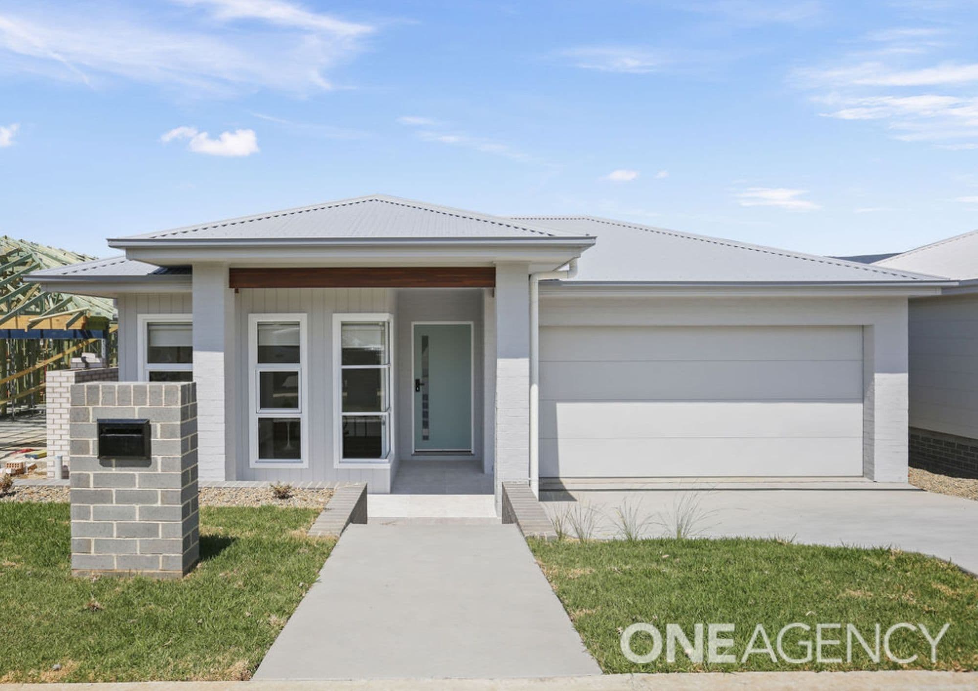 19 Bristlebird Drive, Calderwood, Calderwood - Image 1