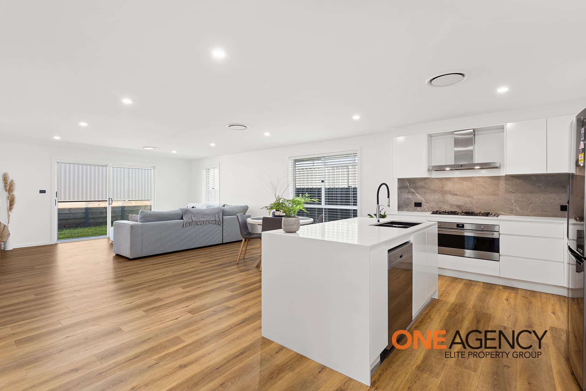 11 Coral Tree Crescent, Calderwood, Calderwood - Thumbnail 3