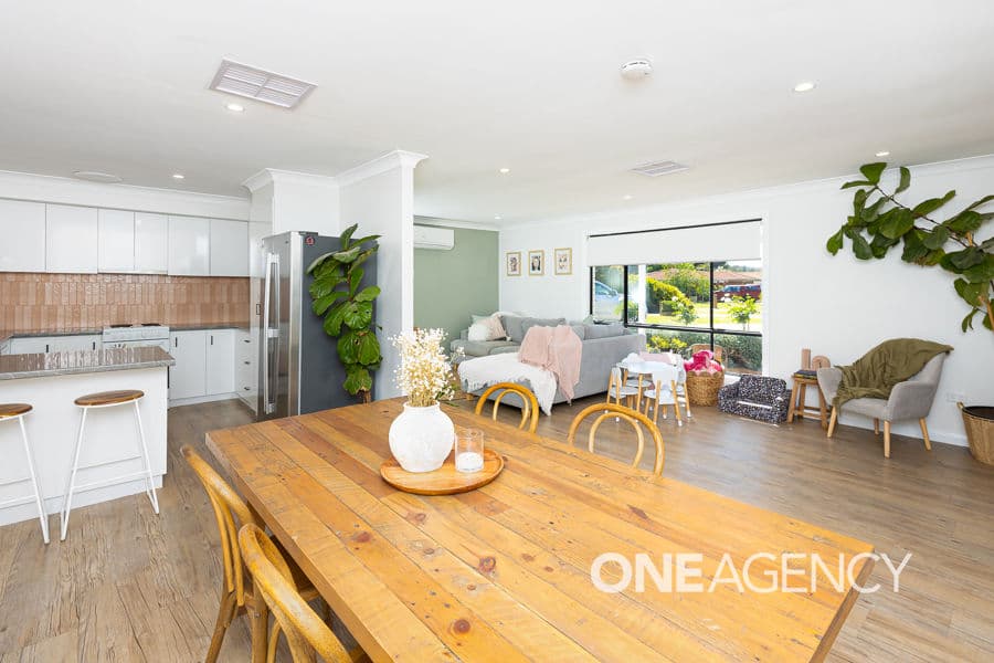 10 GUNYAH Place, Glenfield Park, Glenfield Park - Thumbnail 4