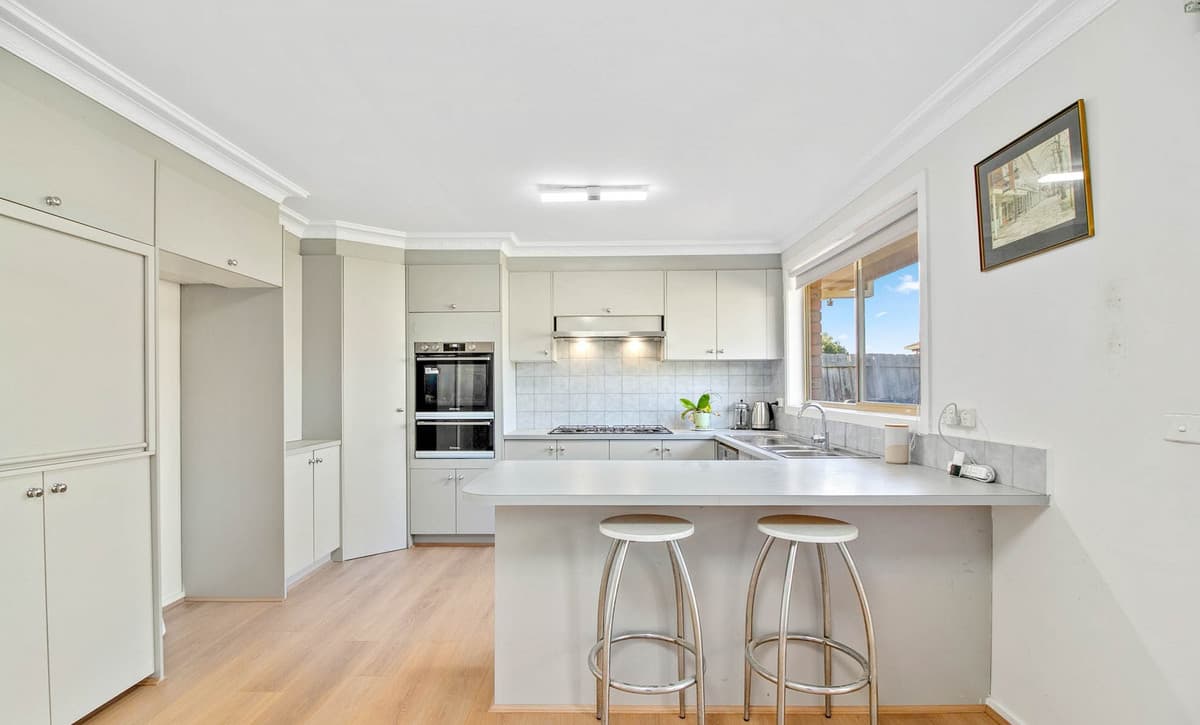 2/8 Trembath Court, Altona Meadows, Altona Meadows - Thumbnail 3