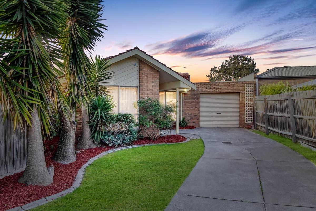 2/8 Trembath Court, Altona Meadows, Altona Meadows - Image 1