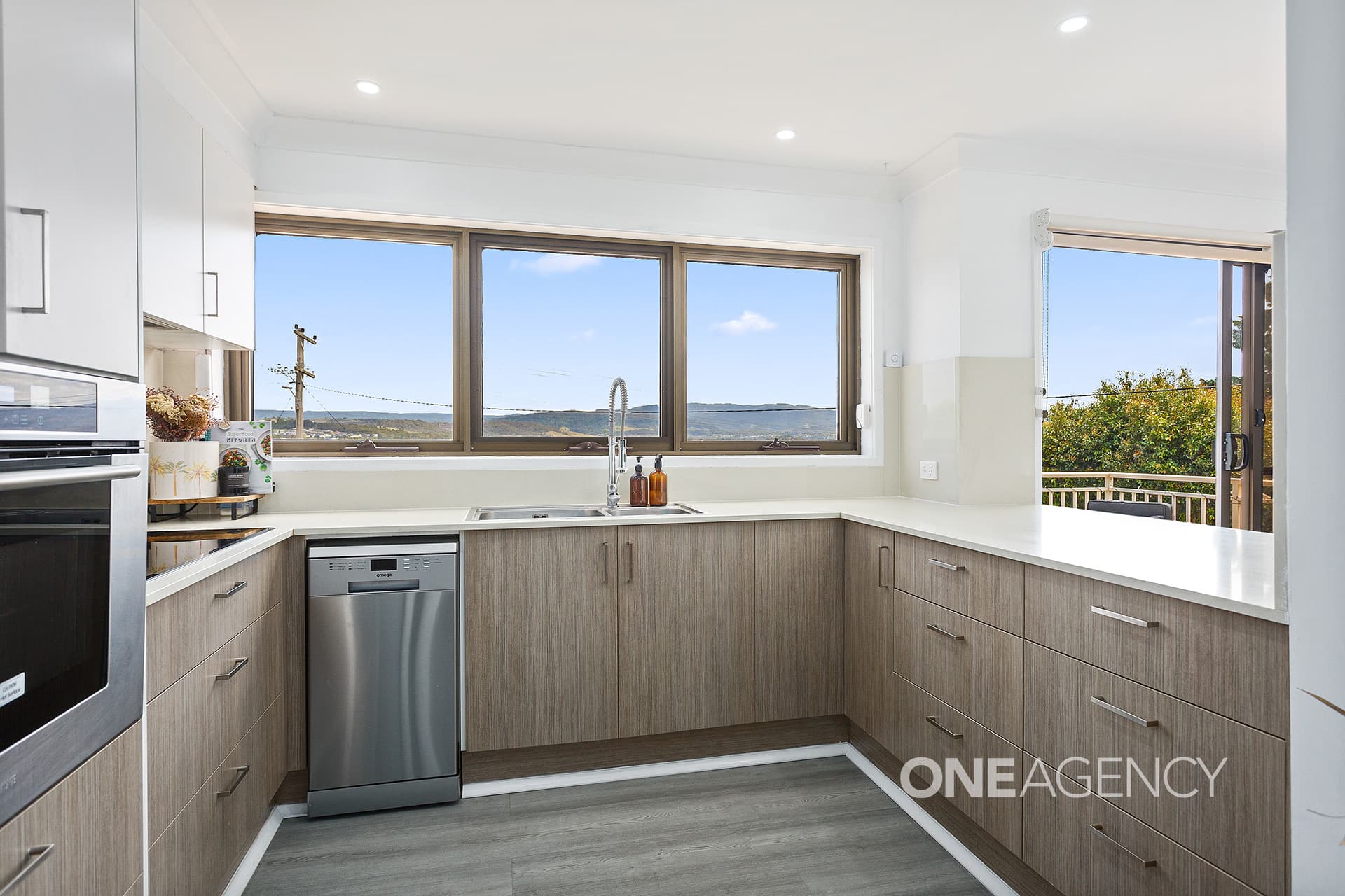 17 Shipton Crescent, Mount Warrigal, Mount Warrigal - Thumbnail 5