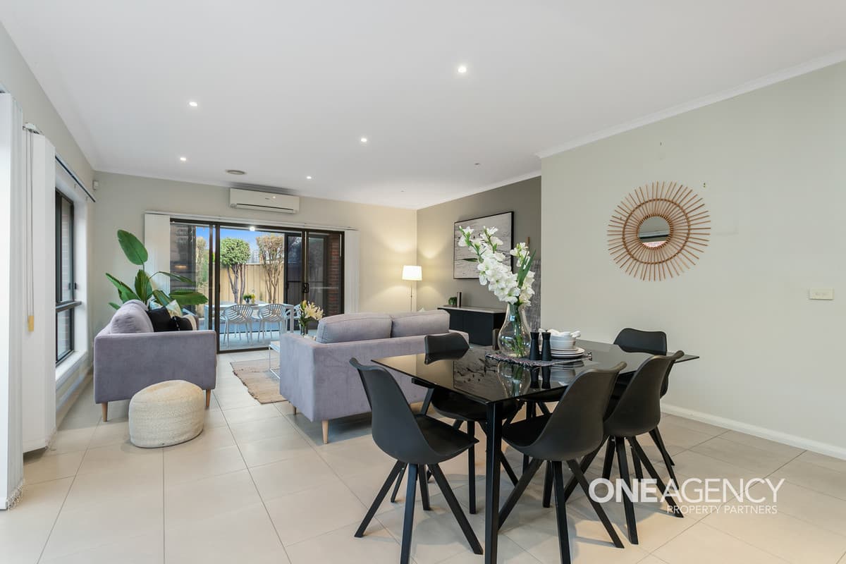 28 Clementson Drive, Caroline Springs, Caroline Springs - Thumbnail 6