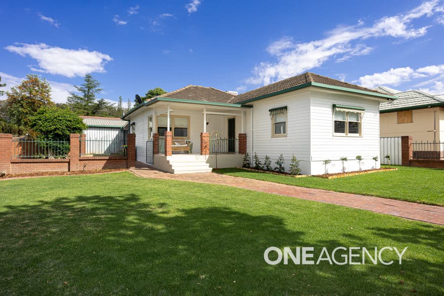 2/142 GROVE Street, Kooringal, Kooringal - Thumbnail 2
