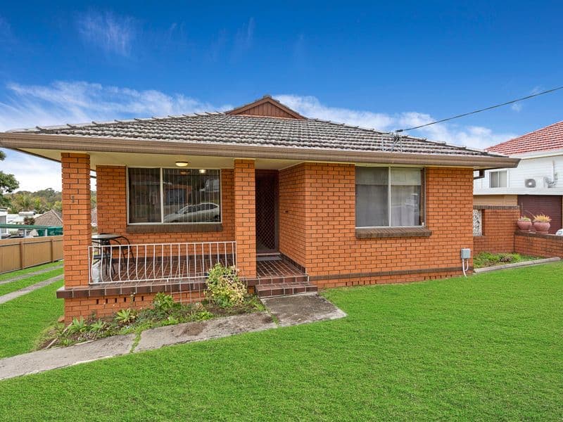 11 Coolabah Road, Dapto, Dapto - Image 1