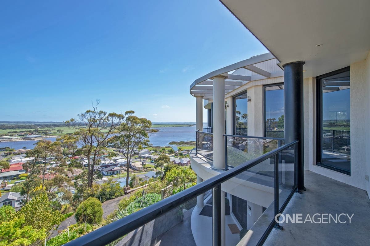 121 Emmett Street, Smithton, Smithton - Thumbnail 2