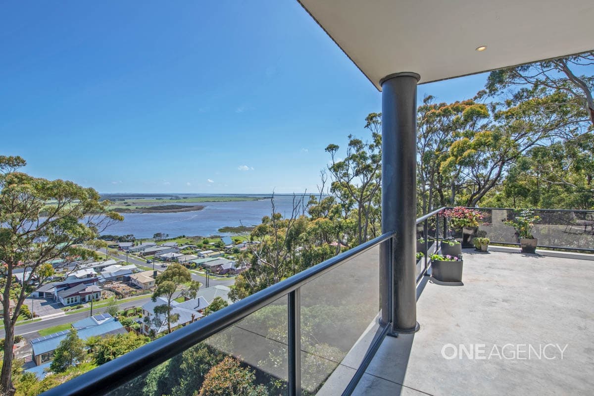 121 Emmett Street, Smithton, Smithton - Thumbnail 3